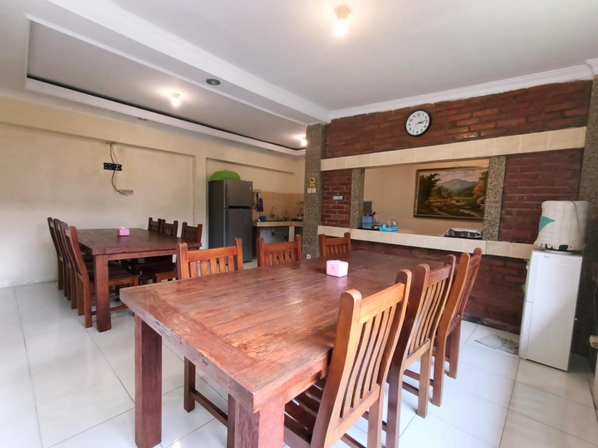 Rumah Kami Guest House ยอกยาการ์ตา ภายนอก รูปภาพ