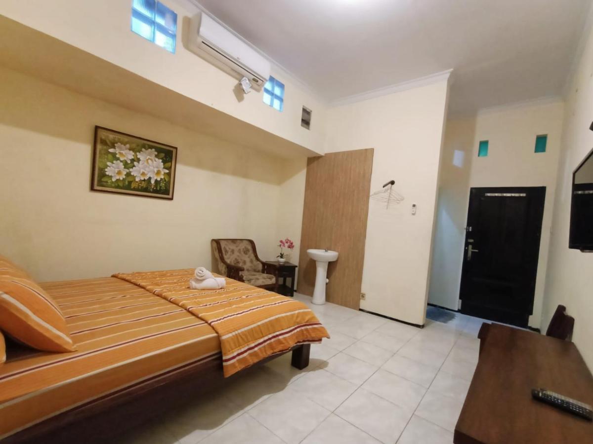Rumah Kami Guest House ยอกยาการ์ตา ภายนอก รูปภาพ