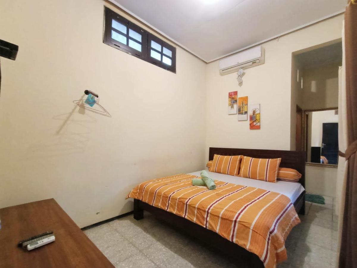 Rumah Kami Guest House ยอกยาการ์ตา ภายนอก รูปภาพ