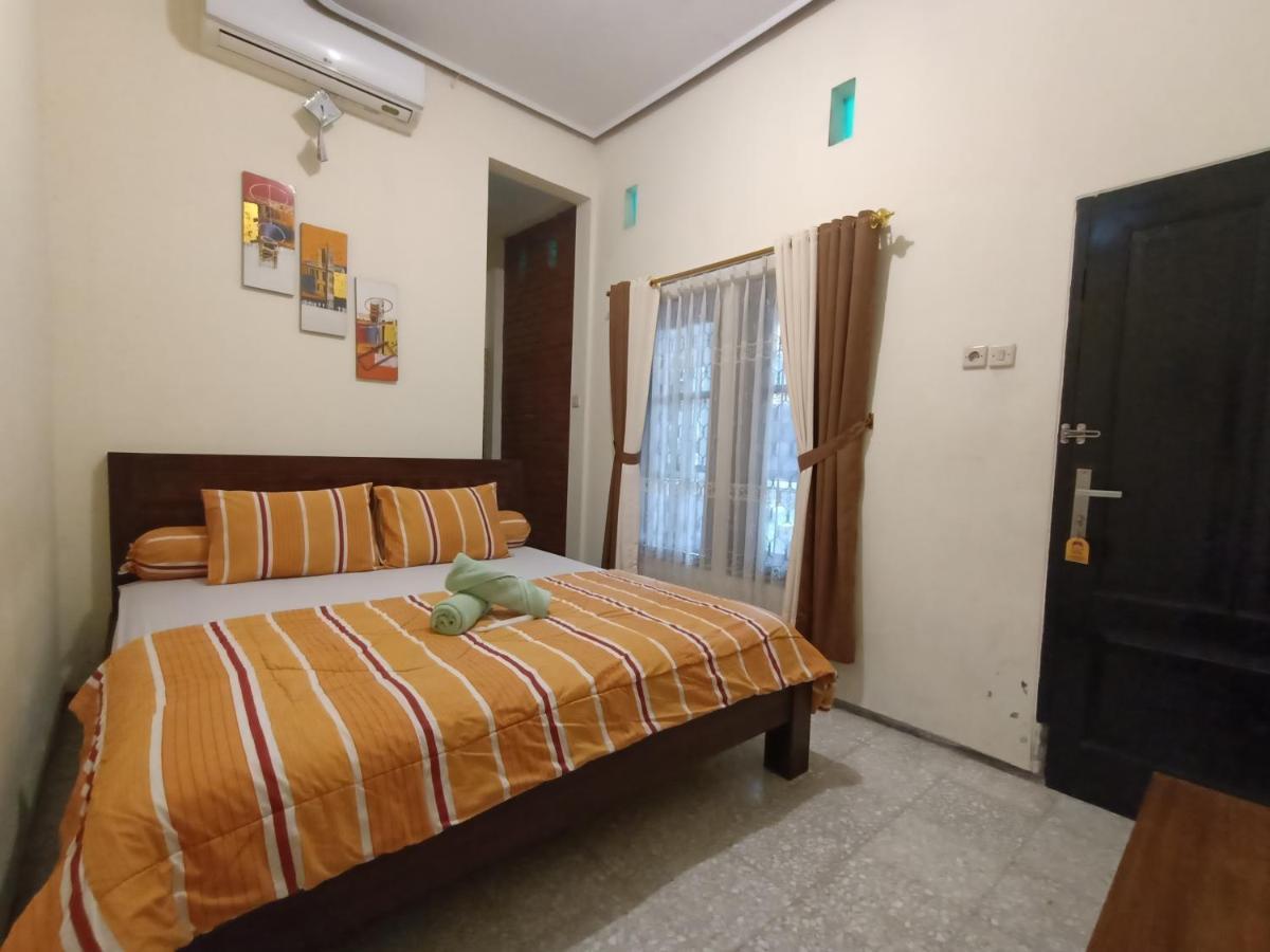 Rumah Kami Guest House ยอกยาการ์ตา ภายนอก รูปภาพ
